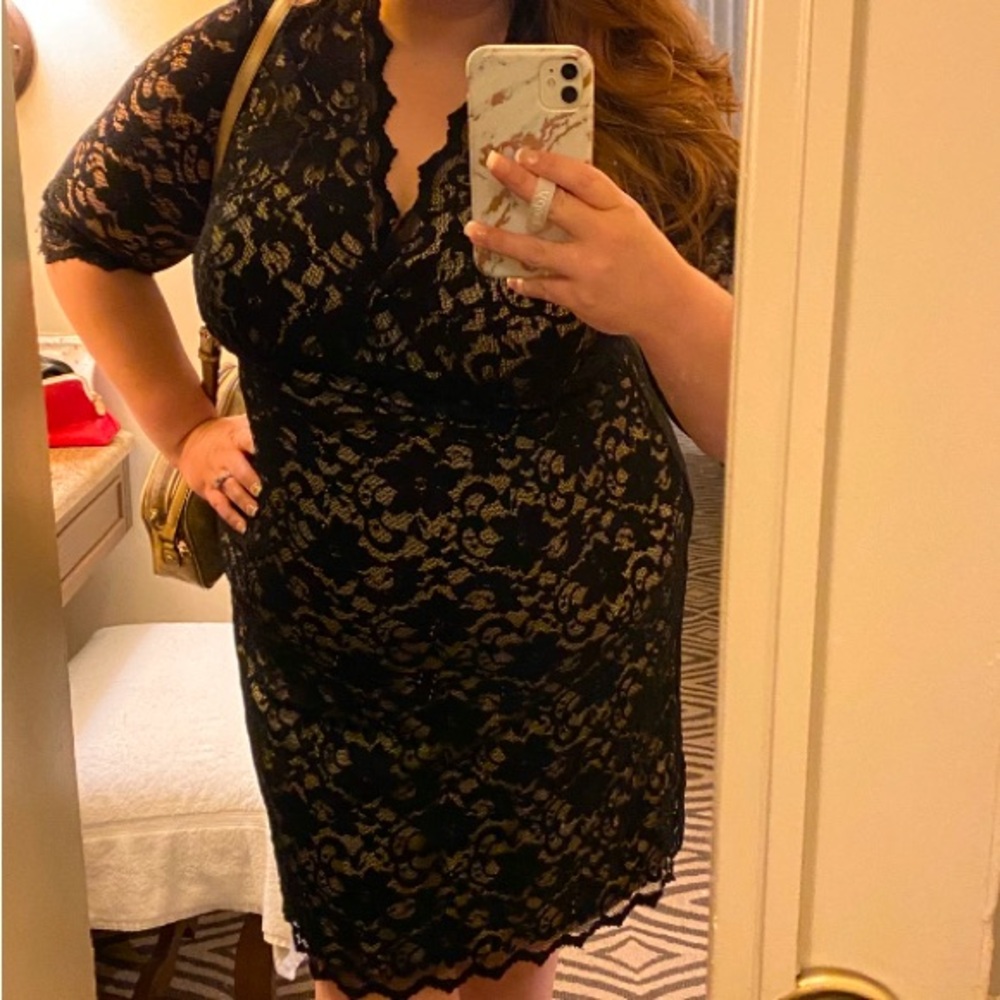 Kiyonna size 3 (22-24) black scalloped dress.